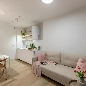 Апартаменты Shortstaypoland Jagiellonska, Варшава